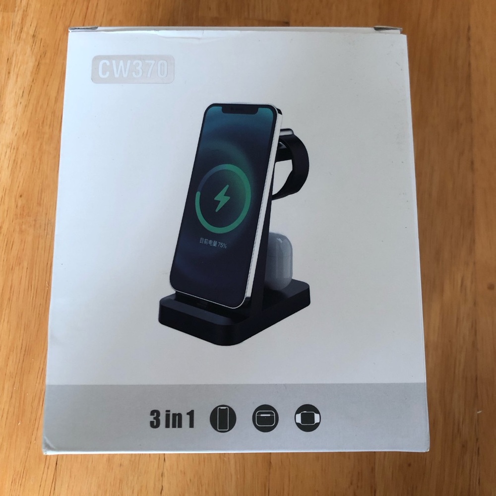 NIB New in Box IPhone 3 in 1 Charging Station